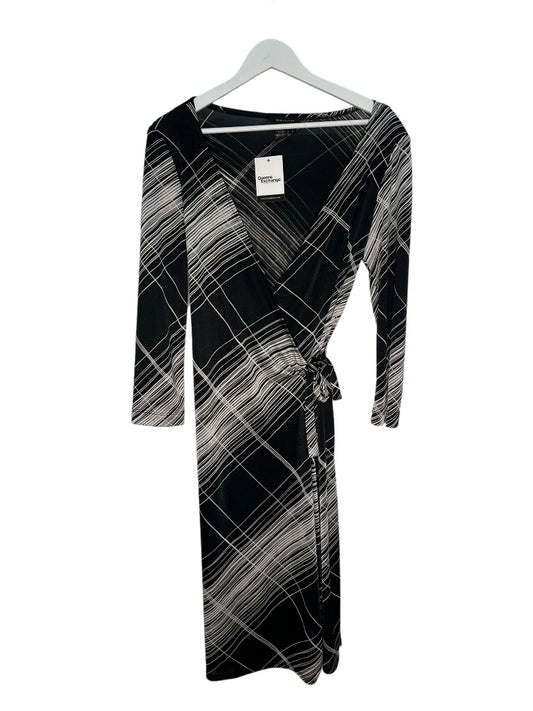 BCBGMaxAzria 3/4 Sleeve Wrap Dress - L -