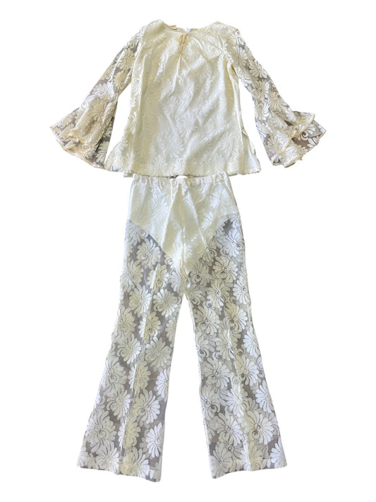 White lace pant suit - sm/md -